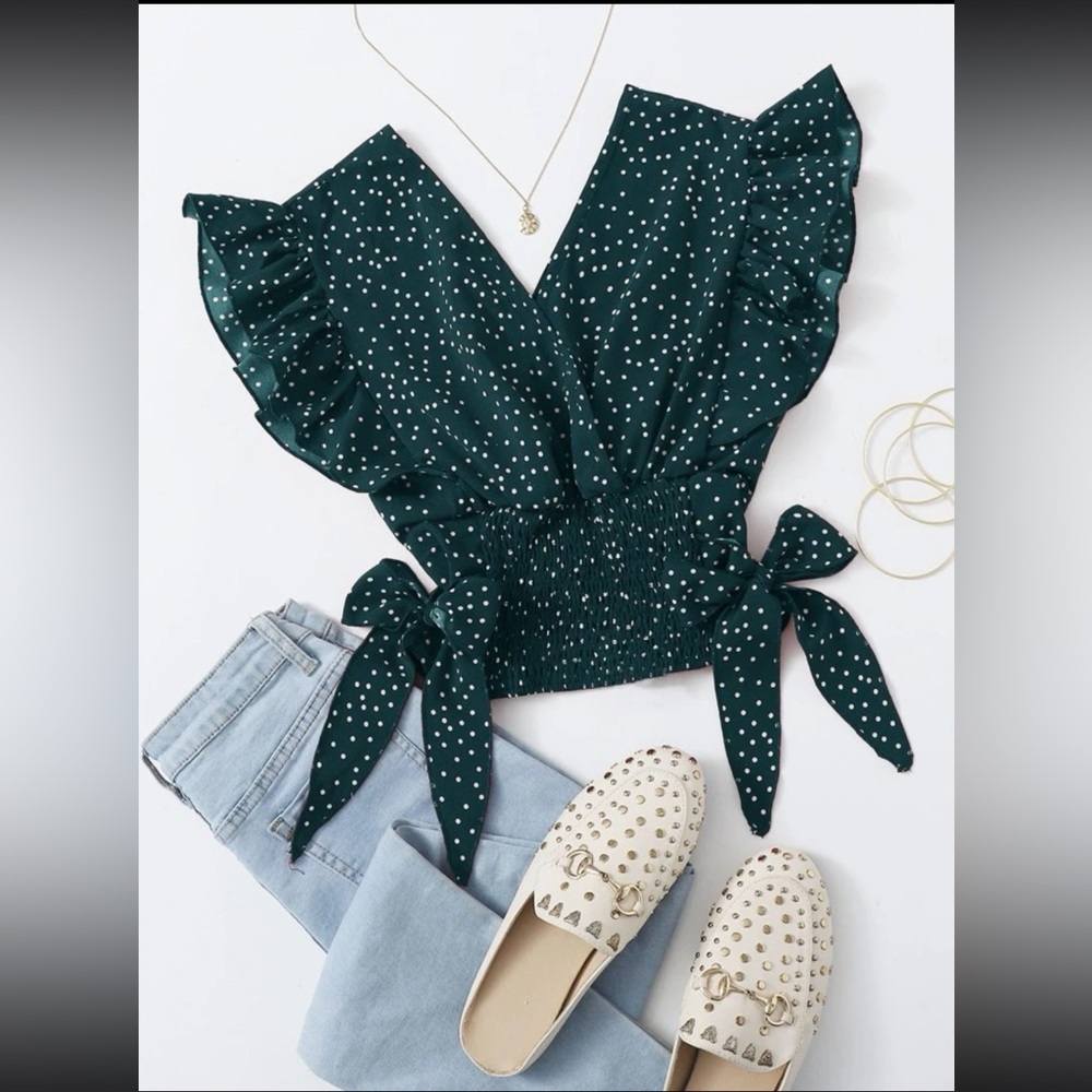Lyaner Dark Green and white Polka Dot Flutter Sleeve Top Size Large